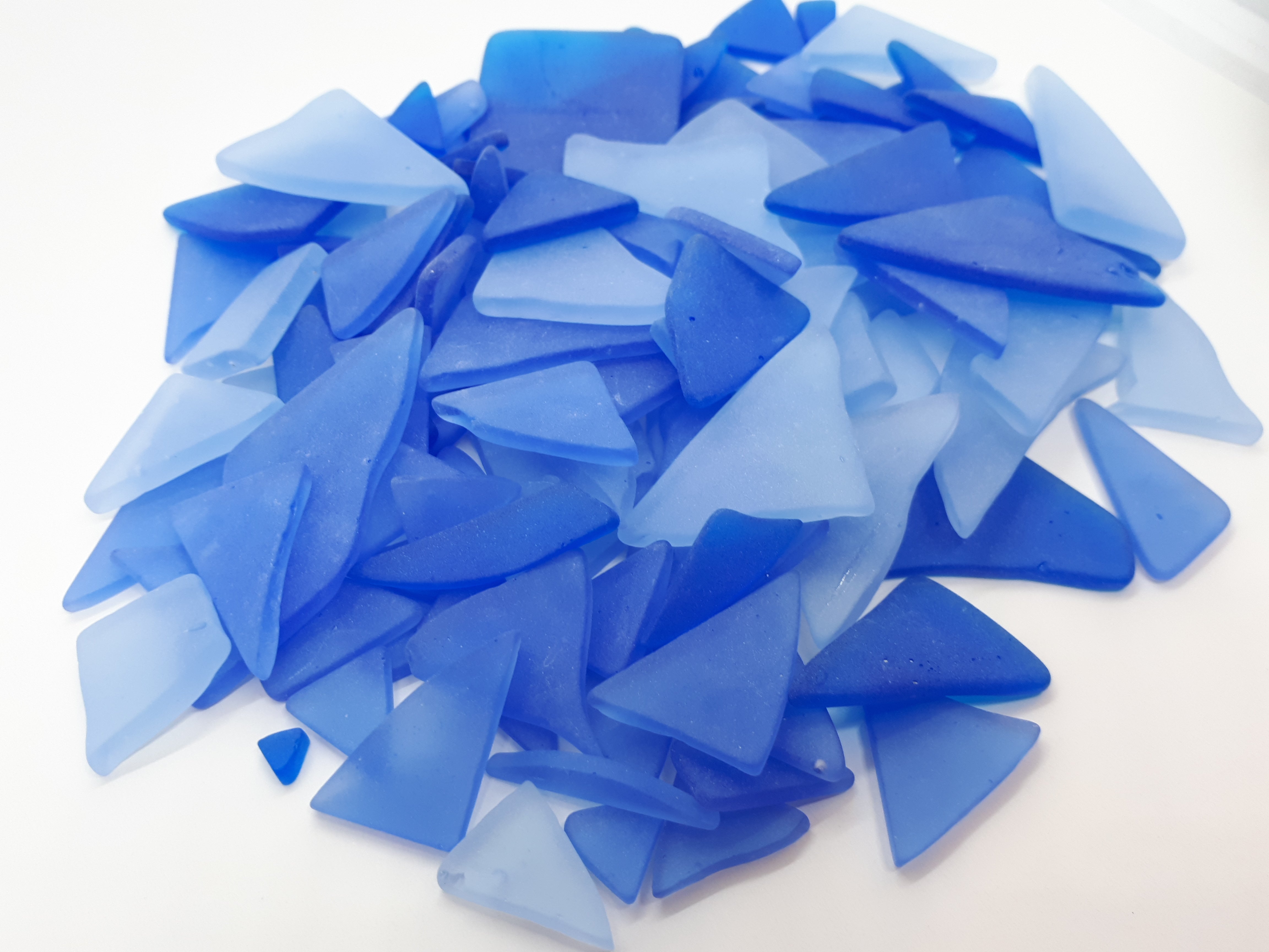10 Pounds of sea glass - Flat blue pieces – Tumble Works