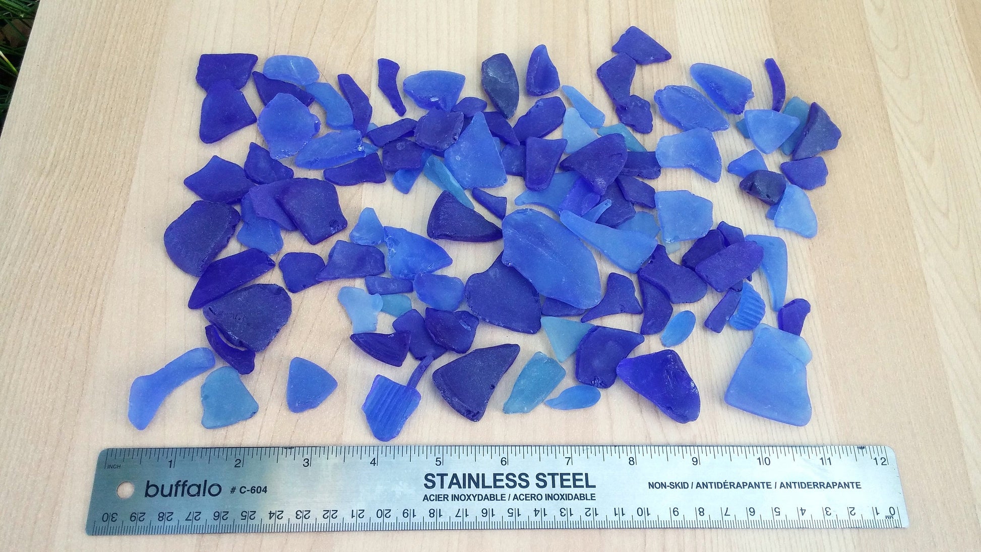 10 Pounds of sea glass - Flat blue pieces – Tumble Works